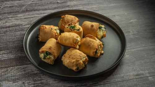 Pizzabrötchen mit Spinat & Feta