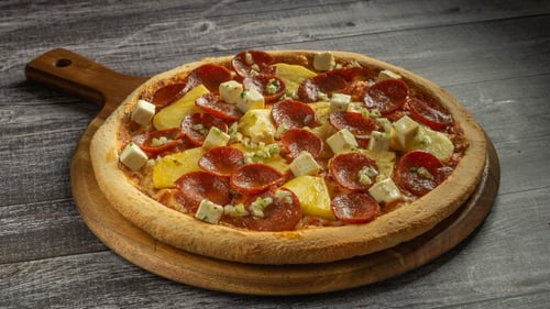 Pizza Turkish Hawaii