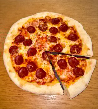 Pizza Sucuk