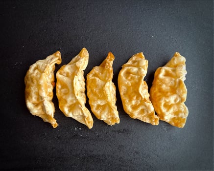 Apfel Gyoza