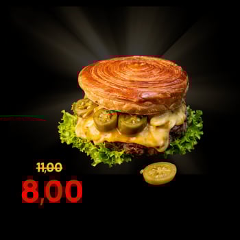 Croissant Chilli Cheeseburger