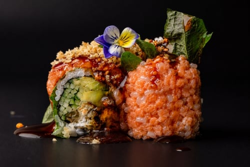 Lachs Tartar Unagi Roll