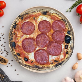 Pizza Salami Pizza Salami