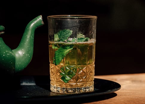 marok. minz-tee im becher 0,4l marok. minz-tee im becher 0,4l