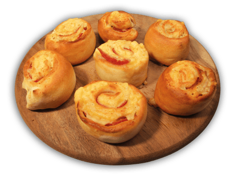 Pizzabrötchen mit Salami und Gouda
