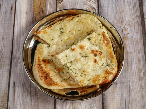Tandoori Garlic Naan Tandoori Garlic Naan