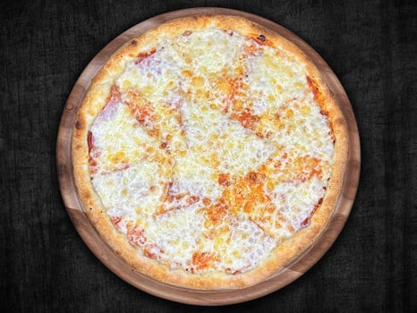 Pizza Prosciutto Normal, ø 26cm Pizza Prosciutto Normal, ø 26cm
