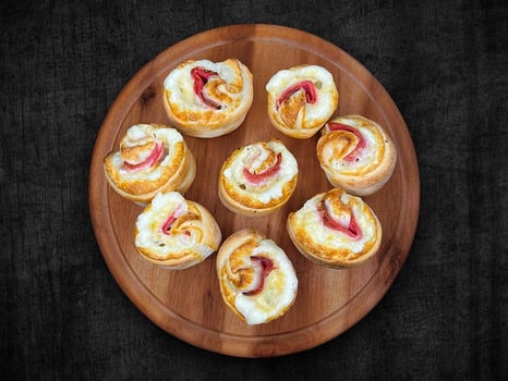 Pizzabrötchen Salami