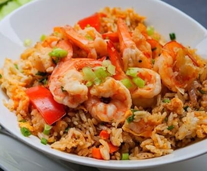 W7.4 Pad Krapao mit Garnelen