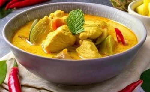 W8.2 Massaman Curry mit Hähnchenfleisch