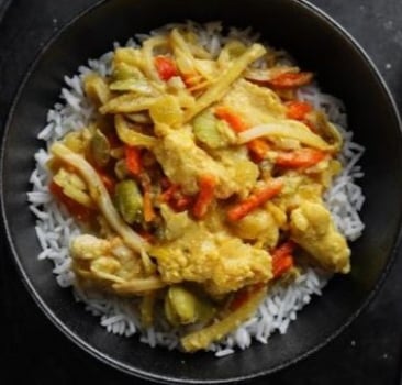 W13 Golden Curry mit Hähnchen