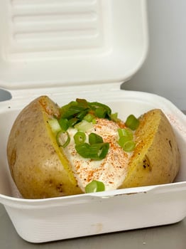 Smoker Kartoffel mit Sour Cream