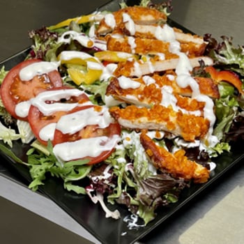 Salatmix mit Buffalo Chicken