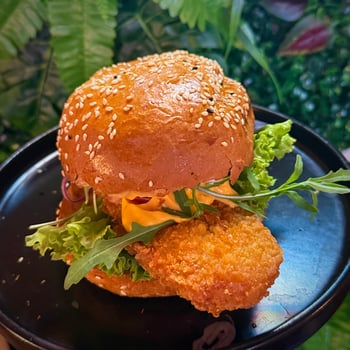 22-Ahoi Muh-Burger