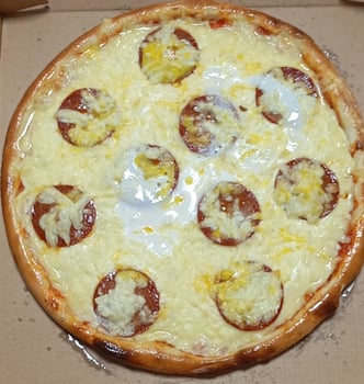 Pepperoni pizza Pepperoni pizza