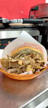 Broodje kalfsdöner Broodje kalfsdöner