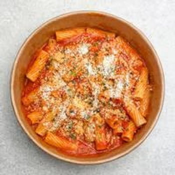 Penne al Pomodoro all Àrrabbiata 