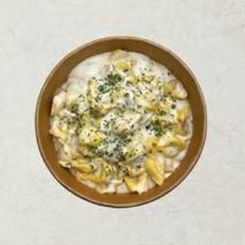 Tortelloni con Crema ai Formaggi Salmone Tortelloni con Crema ai Formaggi Salmone