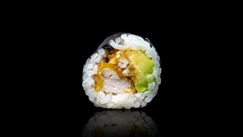 Chicken Avocado Gurke Maki